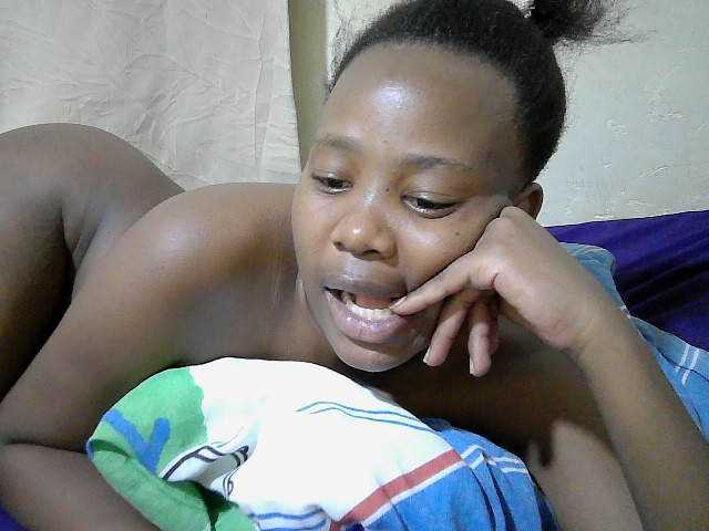 queen-slender live cam on BongaCams