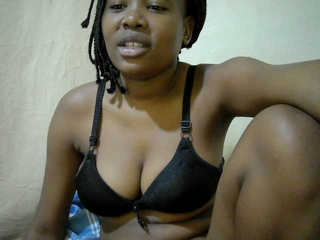 queen-slender live cam on BongaCams