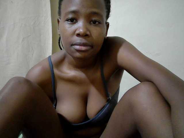 queen-slender live cam on BongaCams