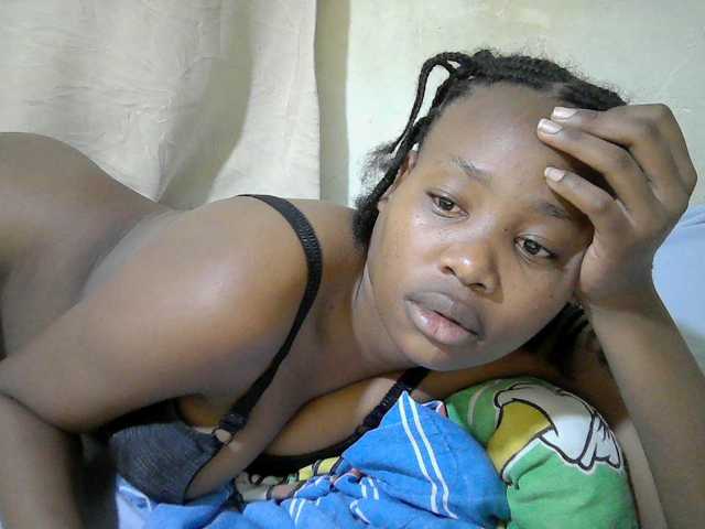 queen-slender live cam on BongaCams