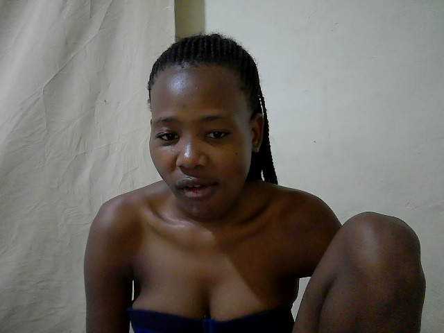 queen-slender live cam on BongaCams