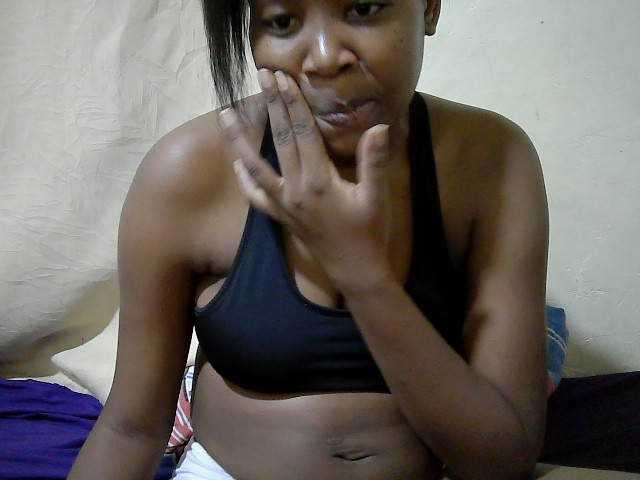queen-slender live cam on BongaCams