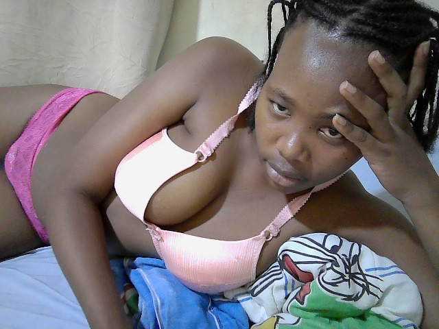 queen-slender live cam on BongaCams