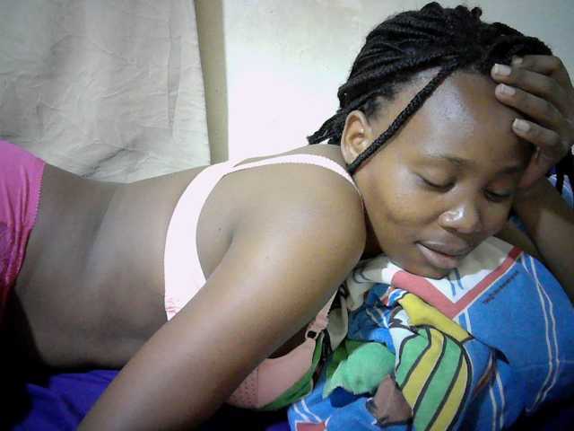 queen-slender live cam on BongaCams