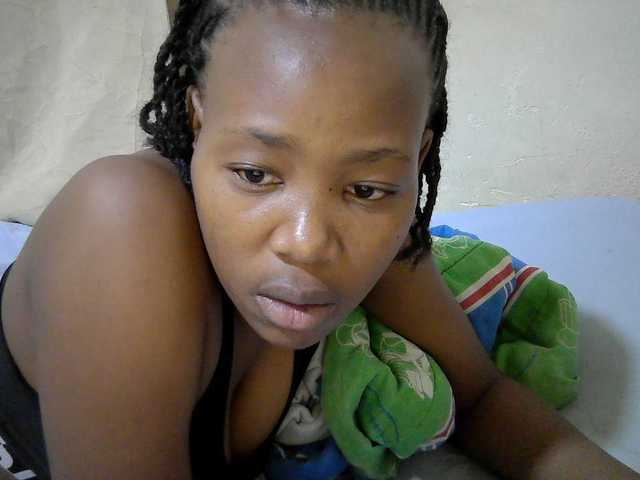 queen-slender live cam on BongaCams
