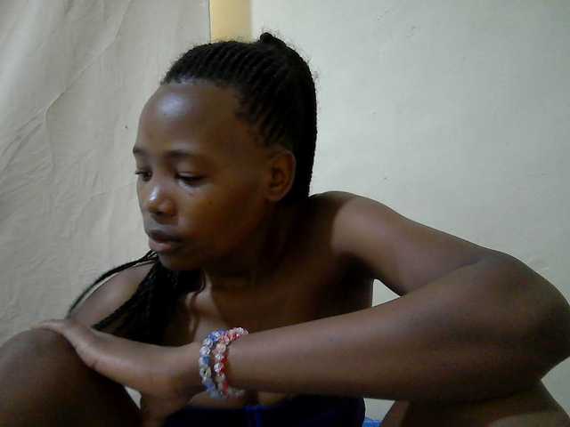queen-slender live cam on BongaCams