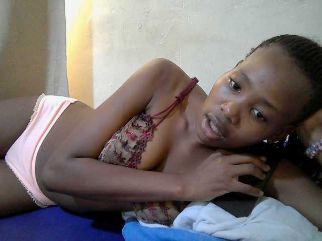 queen-slender live cam on BongaCams