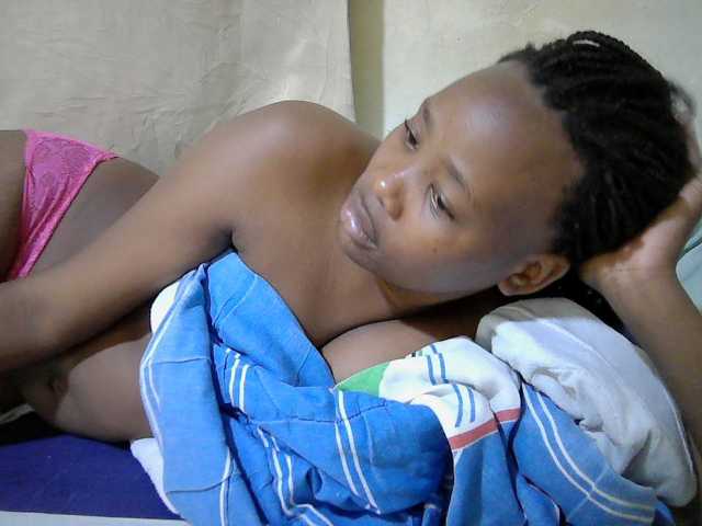 queen-slender live cam on BongaCams