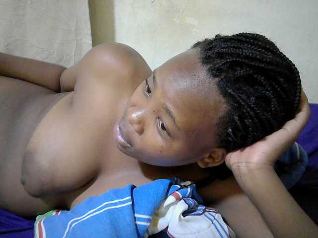 queen-slender live cam on BongaCams