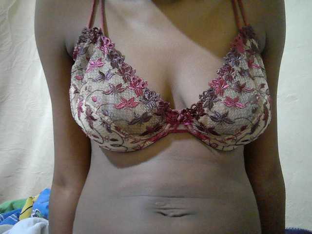 queen-slender live cam on BongaCams
