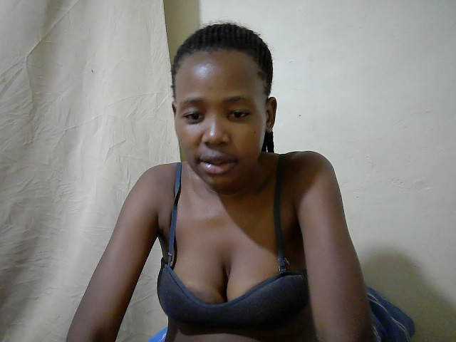 queen-slender live cam on BongaCams