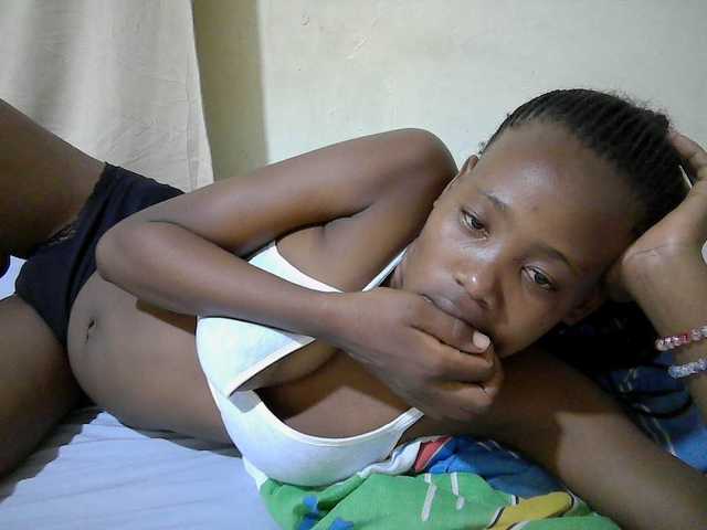 queen-slender live cam on BongaCams