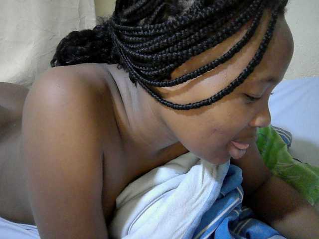 queen-slender live cam on BongaCams
