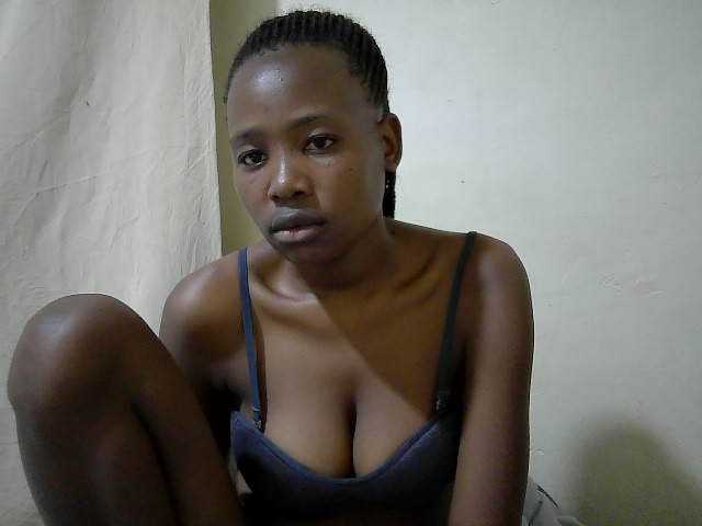 queen-slender live cam on BongaCams