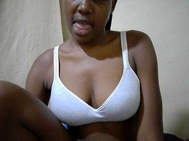 queen-slender live cam on BongaCams