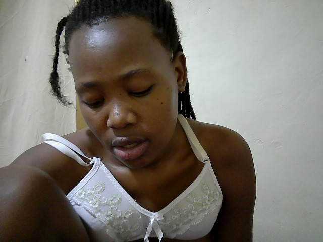 queen-slender live cam on BongaCams