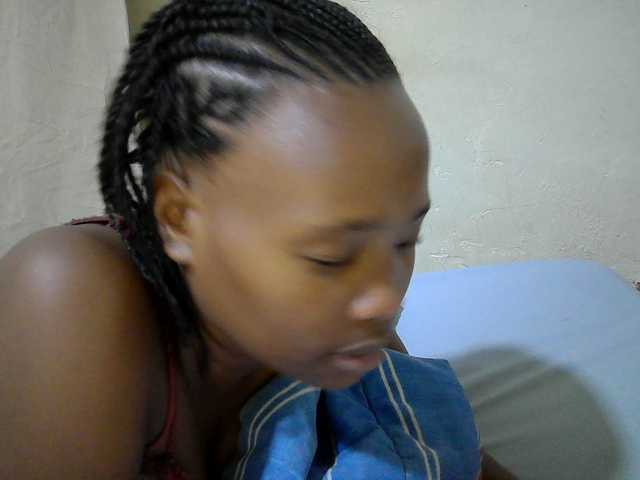 queen-slender live cam on BongaCams