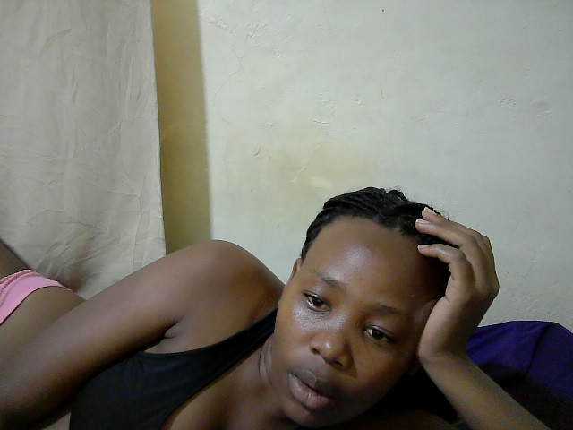 queen-slender live cam on BongaCams