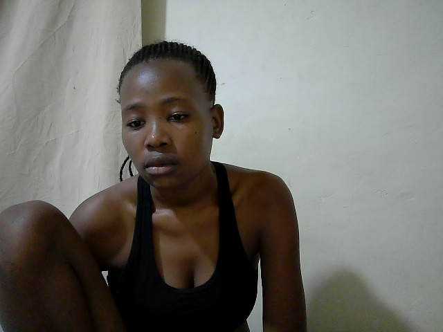 queen-slender live cam on BongaCams