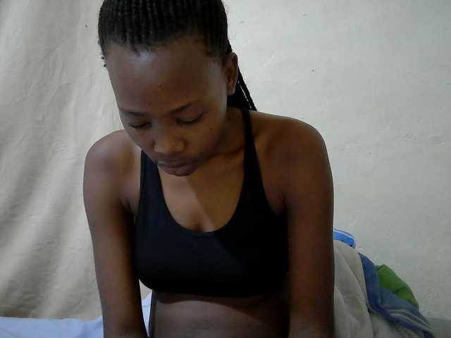 queen-slender live cam on BongaCams
