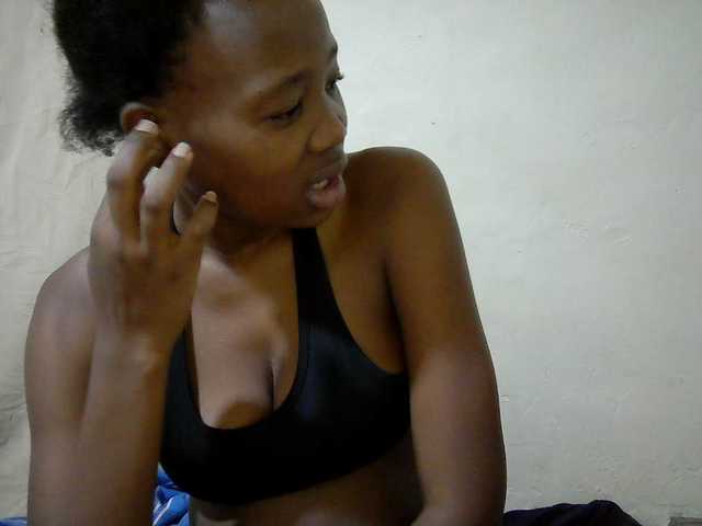 queen-slender live cam on BongaCams