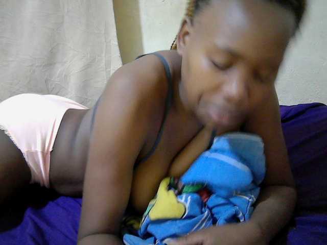 queen-slender live cam on BongaCams