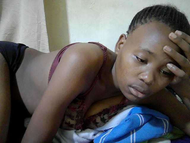 queen-slender live cam on BongaCams