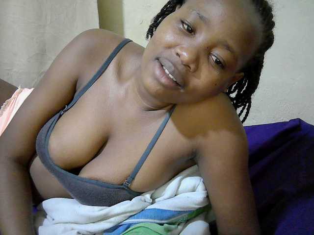 queen-slender live cam on BongaCams