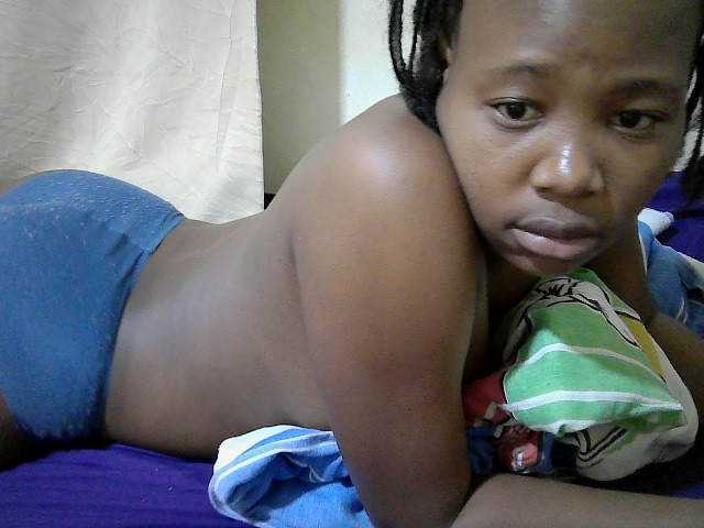 queen-slender live cam on BongaCams