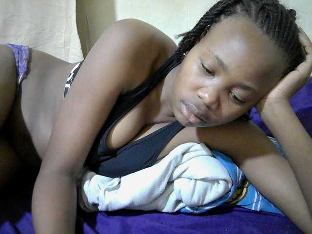 queen-slender live cam on BongaCams