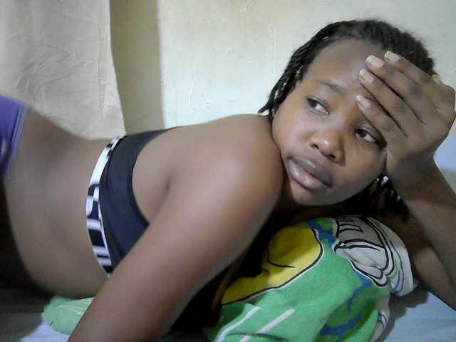 queen-slender live cam on BongaCams