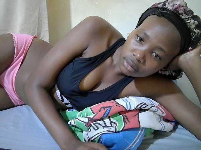queen-slender live cam on BongaCams