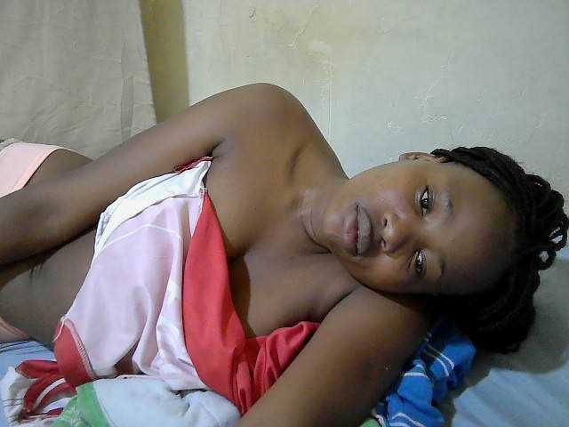queen-slender live cam on BongaCams