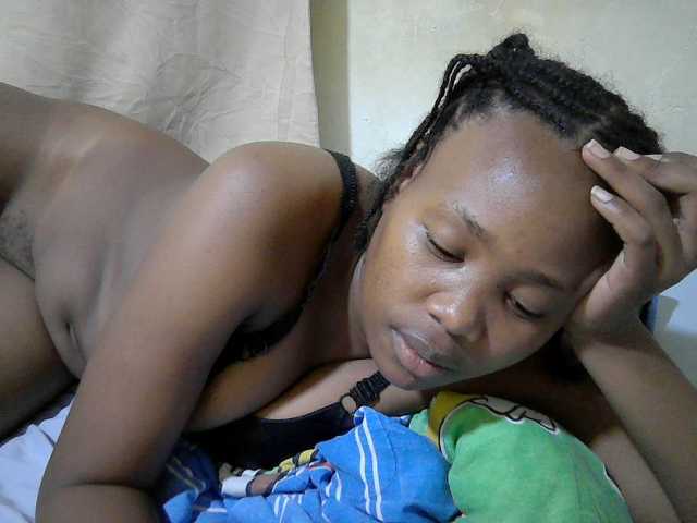 queen-slender live cam on BongaCams