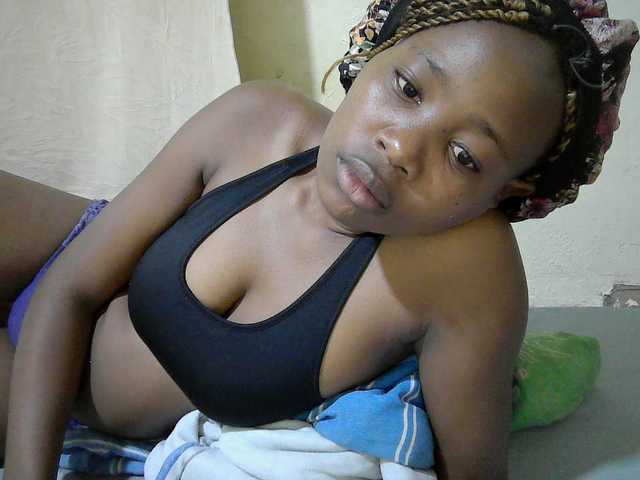 queen-slender live cam on BongaCams