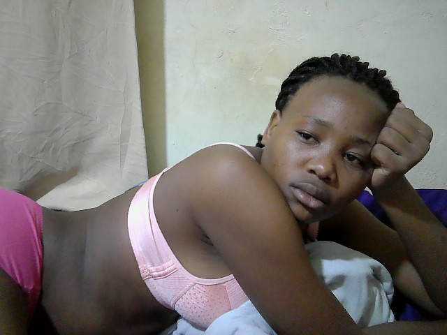 queen-slender live cam on BongaCams