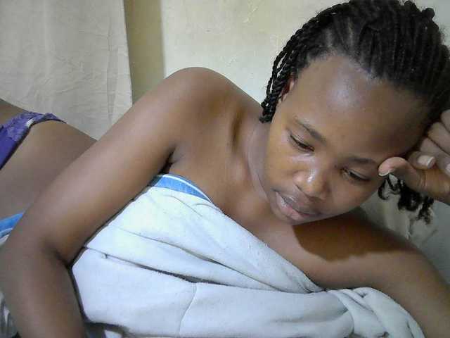 queen-slender live cam on BongaCams