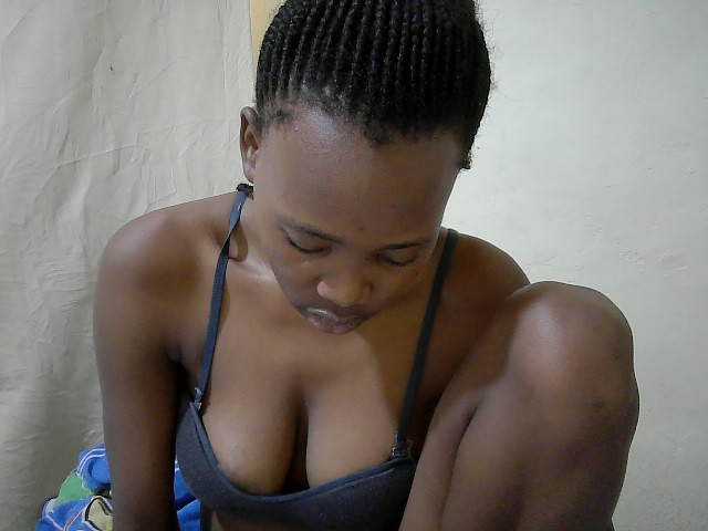 queen-slender live cam on BongaCams