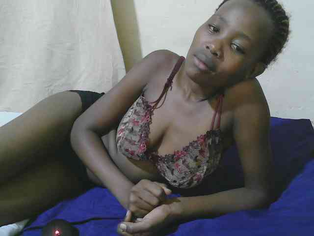 queen-slender webcam