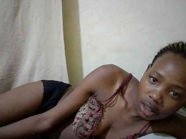 queen-slender webcam