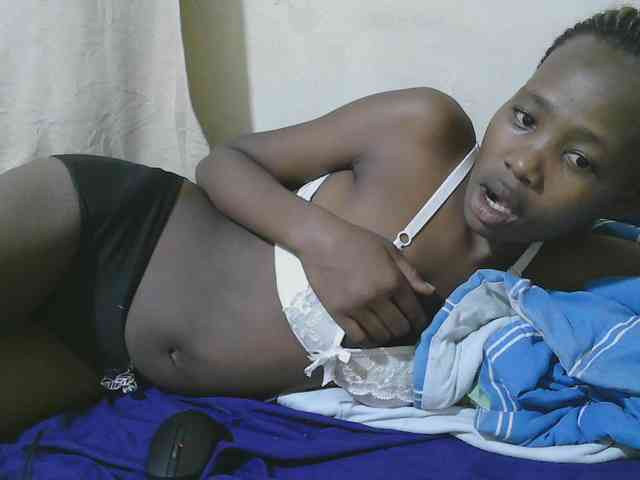 queen-slender webcam