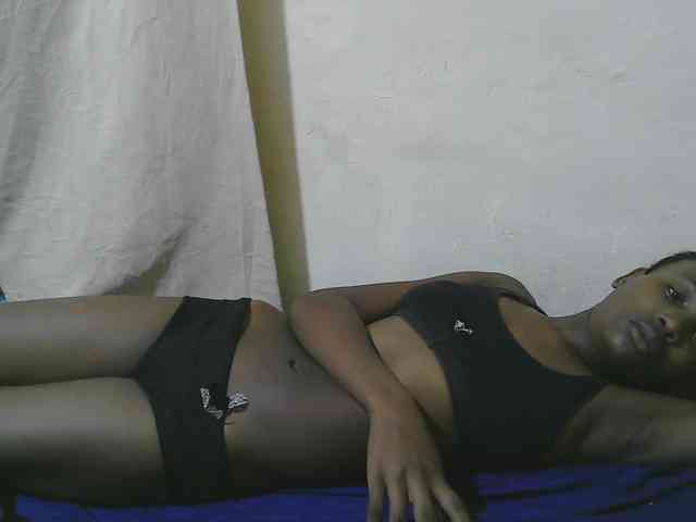 queen-slender webcam