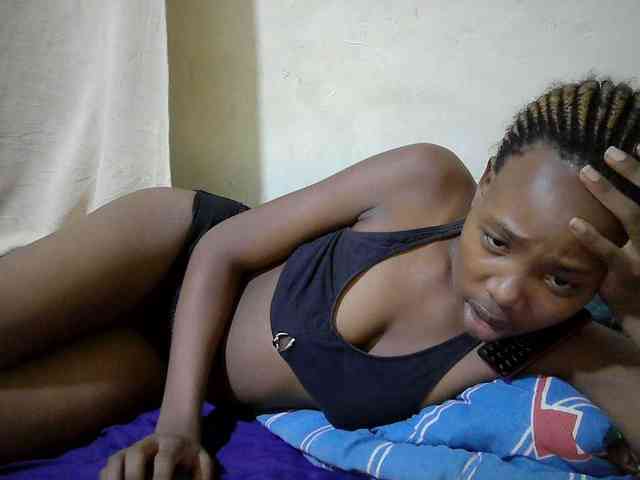 queen-slender webcam