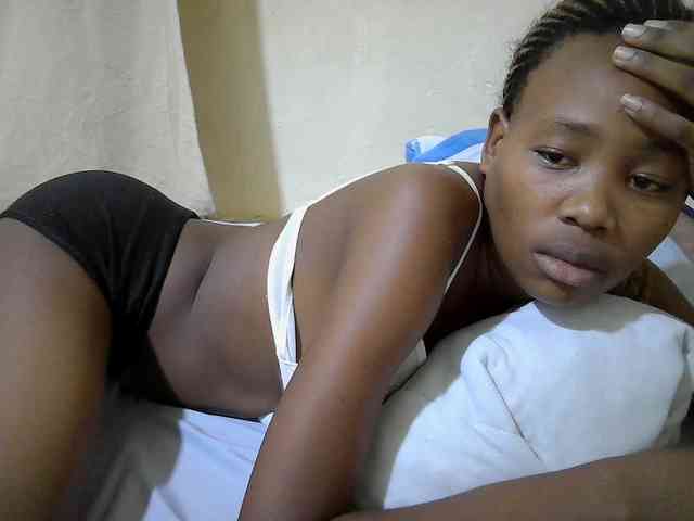 queen-slender webcam