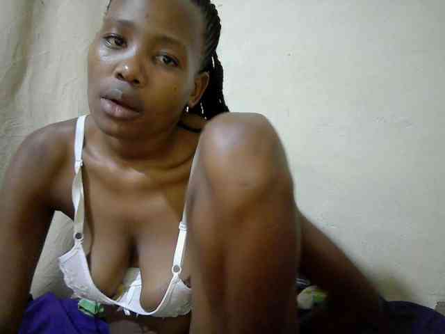 queen-slender webcam