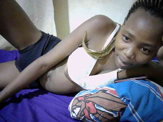 queen-slender webcam