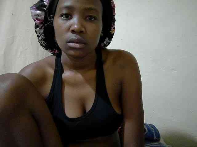 queen-slender webcam