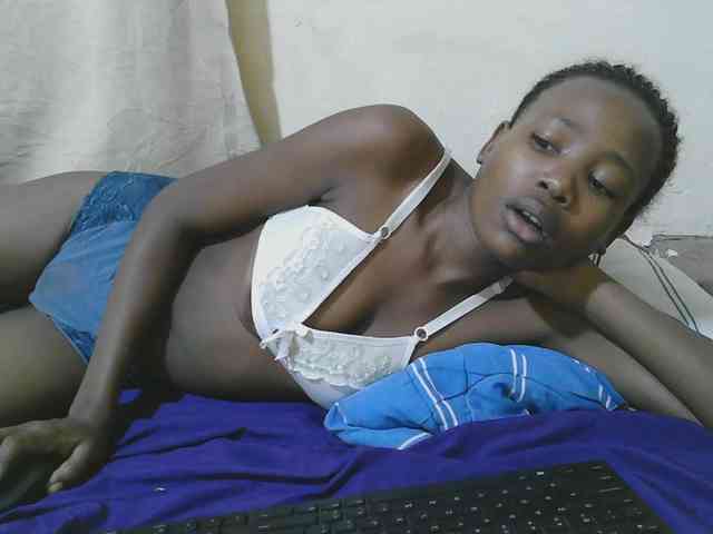 queen-slender webcam