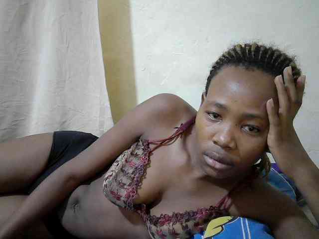queen-slender webcam