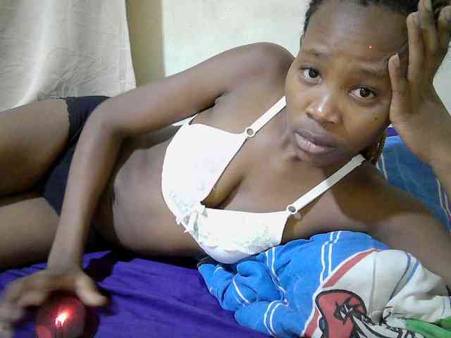 queen-slender webcam
